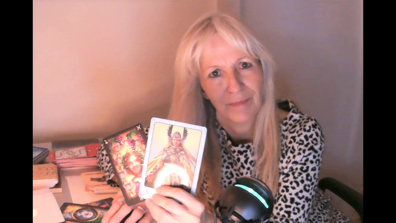 Aquarius April/May 2021 Tarot - Family, Difficulties & Delays May Have Been Fated