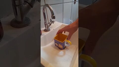 DICA PRA NÃO ENCHER SUA CANECA #shorts