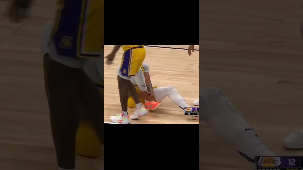 Anthony Davis Flops! #shorts