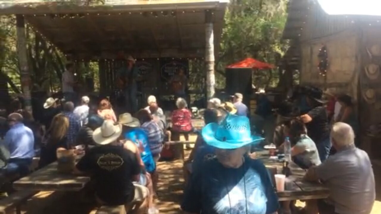 Luckenbach Tx.