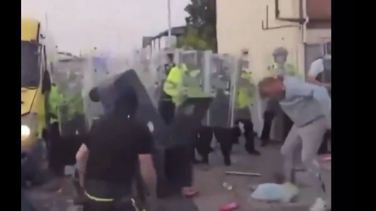 Uk riots by racist gang