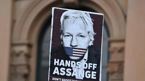 Scott Ritter: Talks Julian Assange