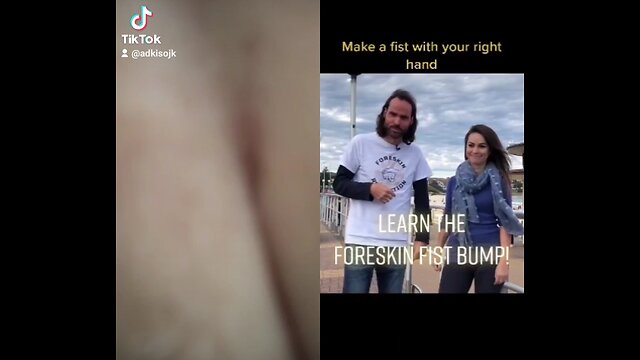 New style of fist bump