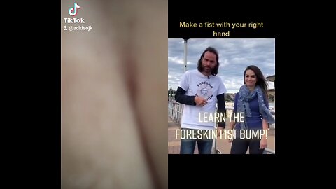 New style of fist bump