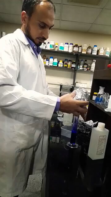 me in our lab 🔬👨‍🔬👨‍🔬👨‍🔬
