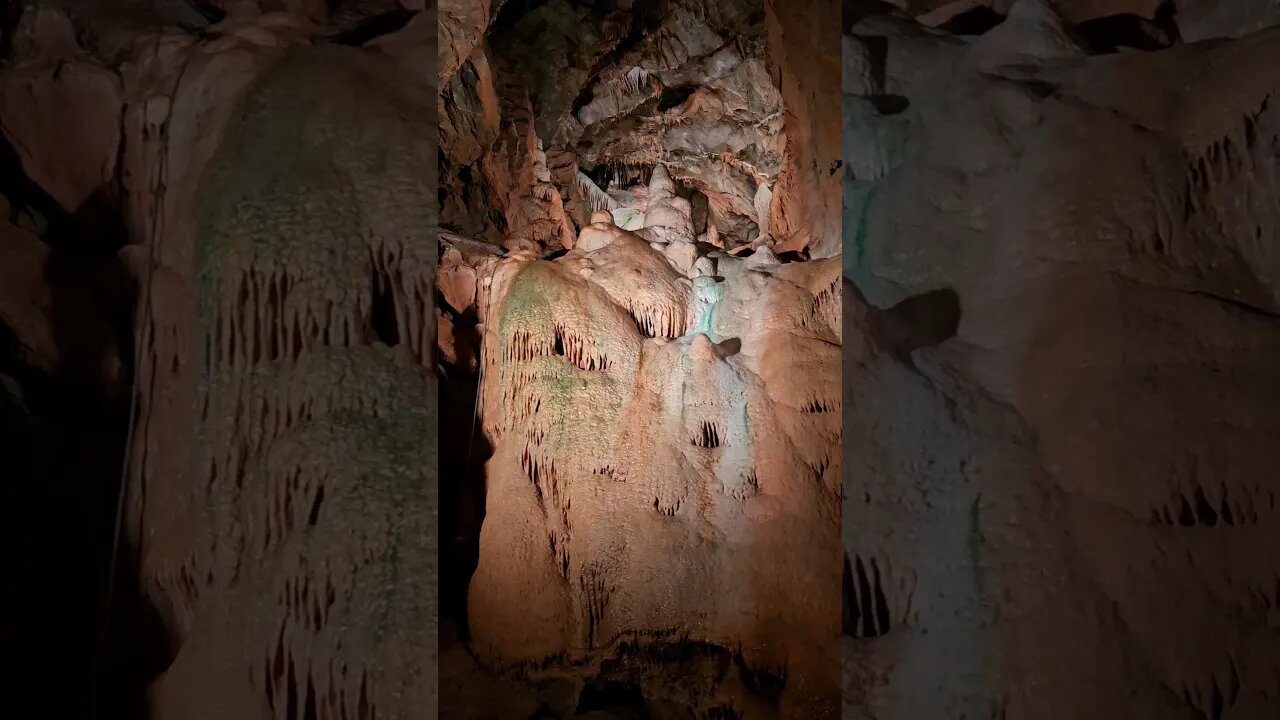 Gough's Cave ( Village of Cheddar ) #cave #caves #village #england #Goughscave #cheddargorge #deep