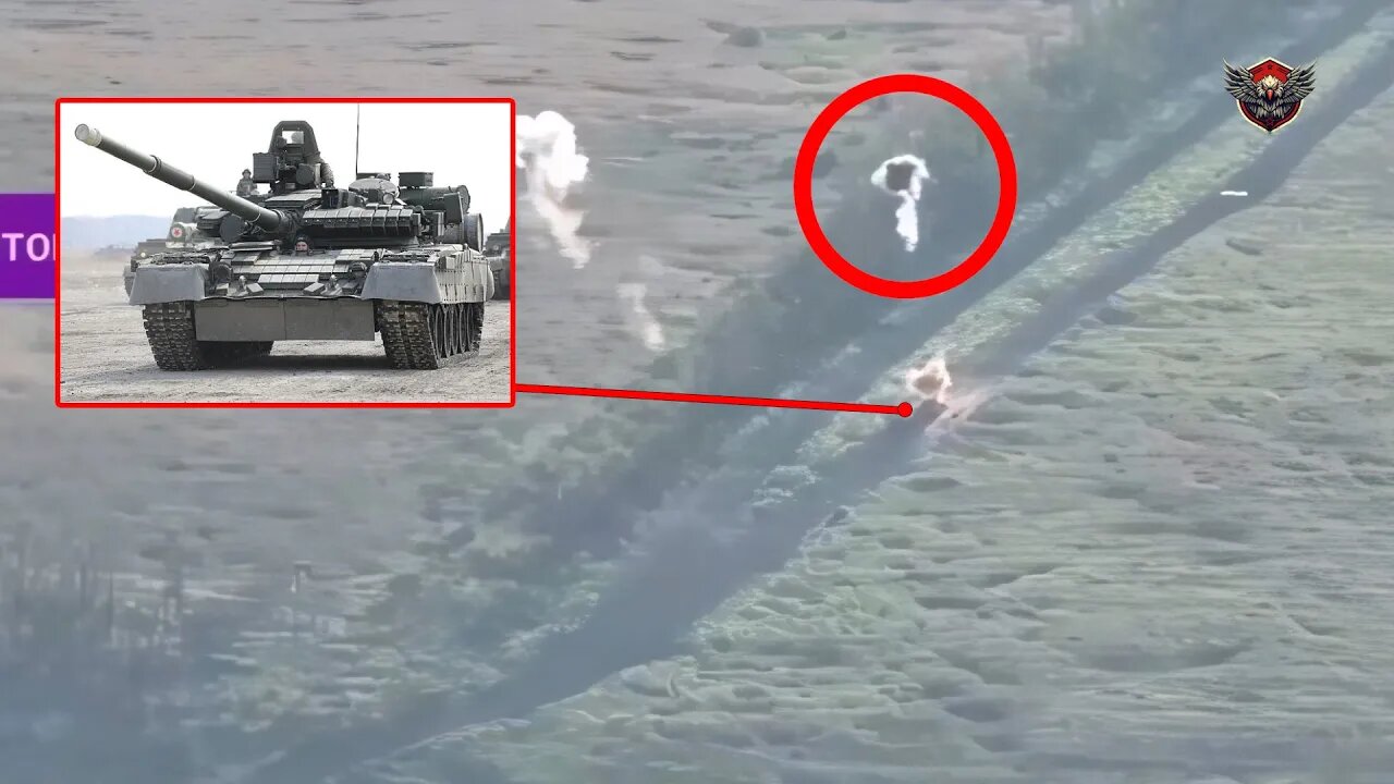 Again! Ukraine SMArt 155 Artillery Round Blow Up Russia T-80BV Tank