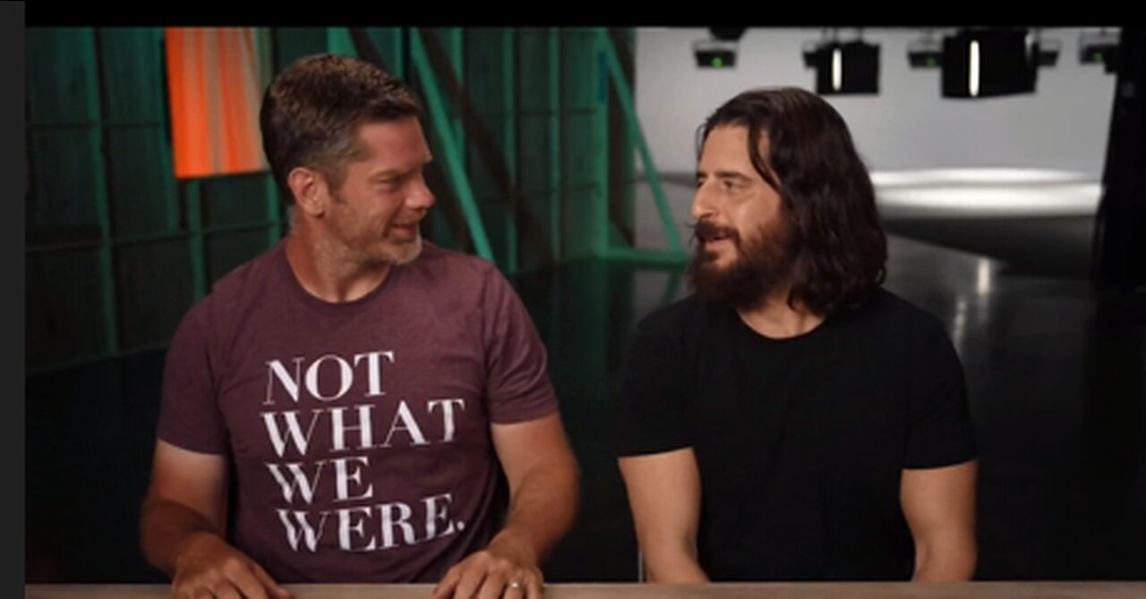 Hilarious moment between Jonathan Roumie and Dallas Jenkins during the last live of the Chosen