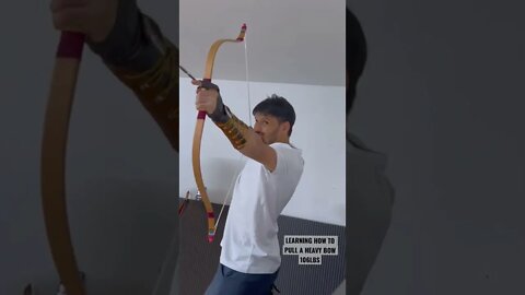 PULLING 106LBS BOW