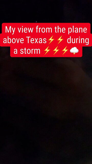 My view 🫣🫣from the plane above #Texas⚡️⚡️ during a #storm ⚡️⚡️⚡️🌩️#aviation #robert #