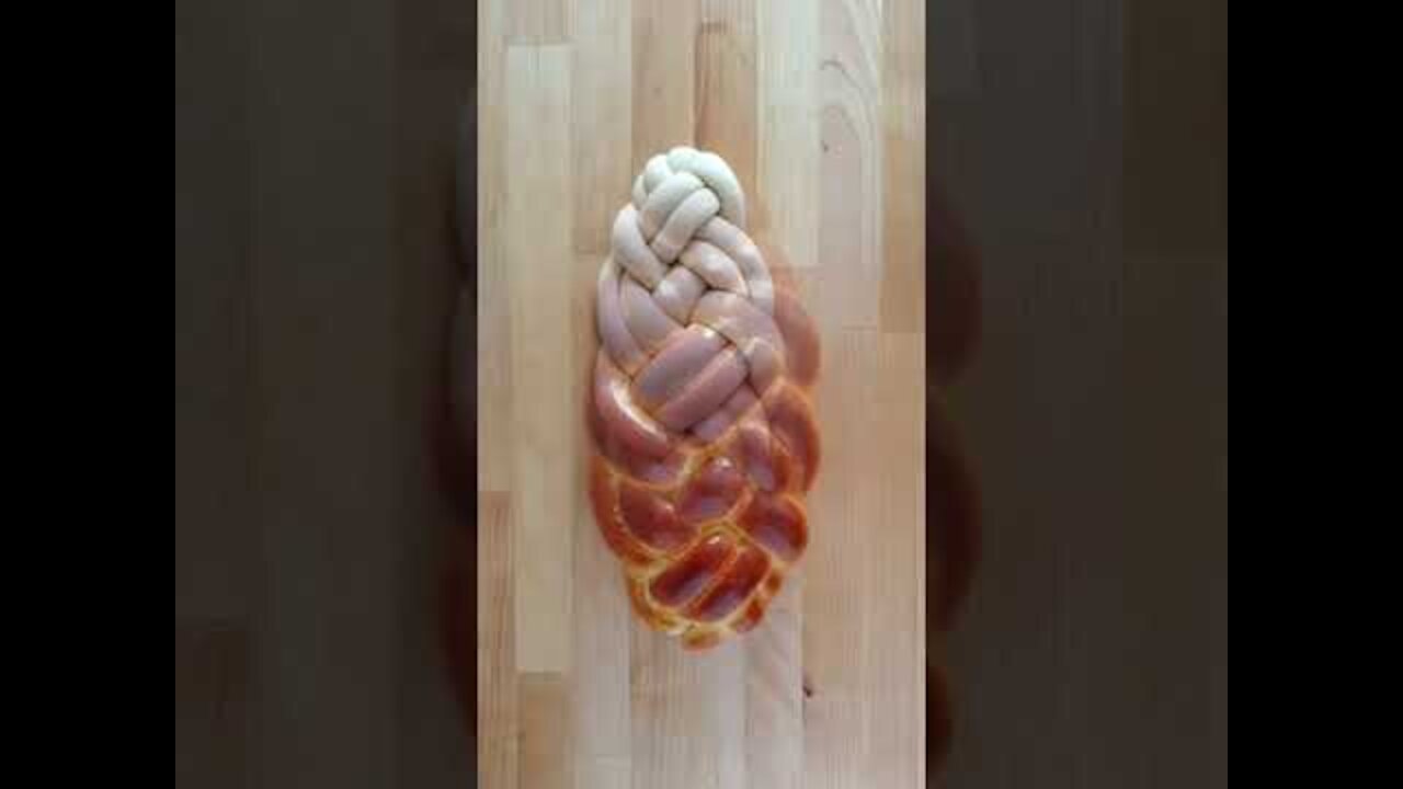 Amazing tutorial for a tasty bread with amazing form