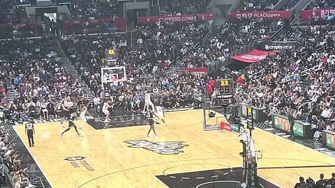 NBA almost basket. 3 4ths of the court 2022. Lac Vs BKN