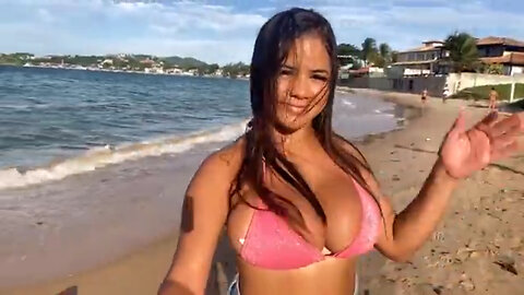 "What It Means to Be a Hot Girl in 2024"