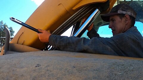 Pulling a leaking boom cylinder.