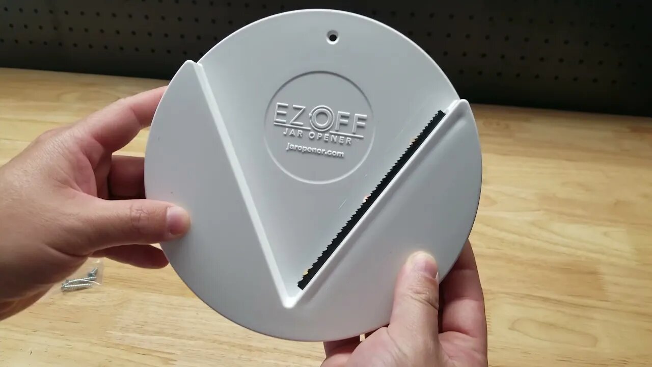 The Kitchen Gadget Everyone Needs To Own! EZ Off Jar Opener
