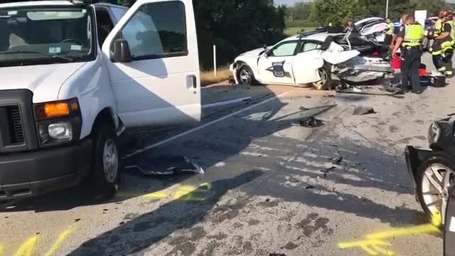 ISP trooper struck while on traffic stop on I-865