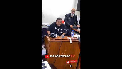 Paul Barrett Jr 🎹🎼🎶🎵🔥🔥 #backinguppreacher