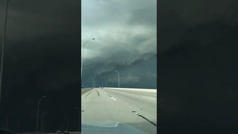 Into the storm #bmw328i #shorts #floridaweather #tampabay