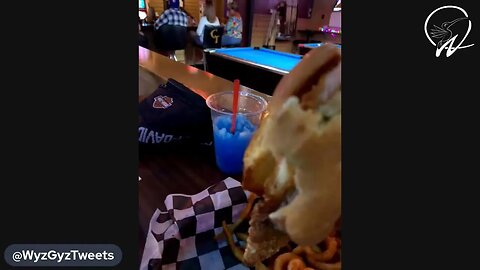 Cobblestone Tavern chill stream