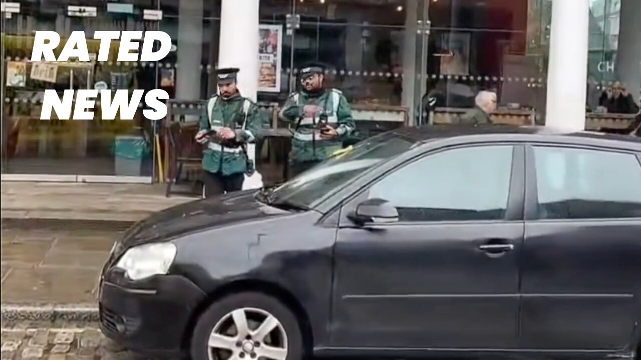 Man Filming Parking Officers in London Told It’s a Crime Unless He Deletes Video