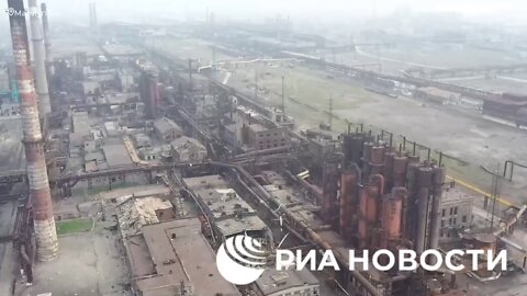 The forces of Russia and the DPR continue to destroy Nazis and the Armed Forces of Ukraine, who have settled on the territory of a huge factory complex