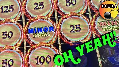 OH! ALL SORTS OF GOODIES!!! #LasVegas #Casino #SlotMachine
