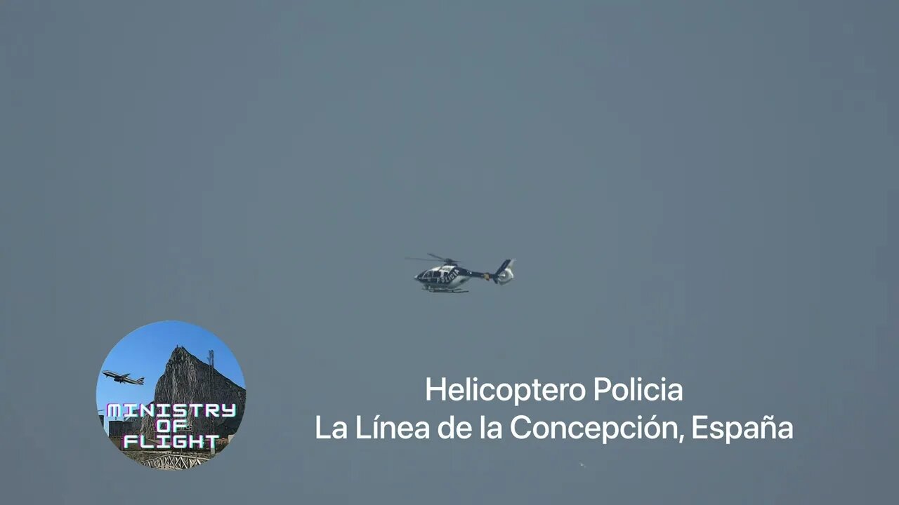 Helicoptero Policia Volando Sobre La Linea