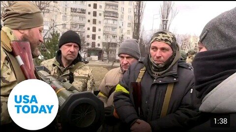 Ukrainian volunteers train to use anti-tank weapons | USA TODAY