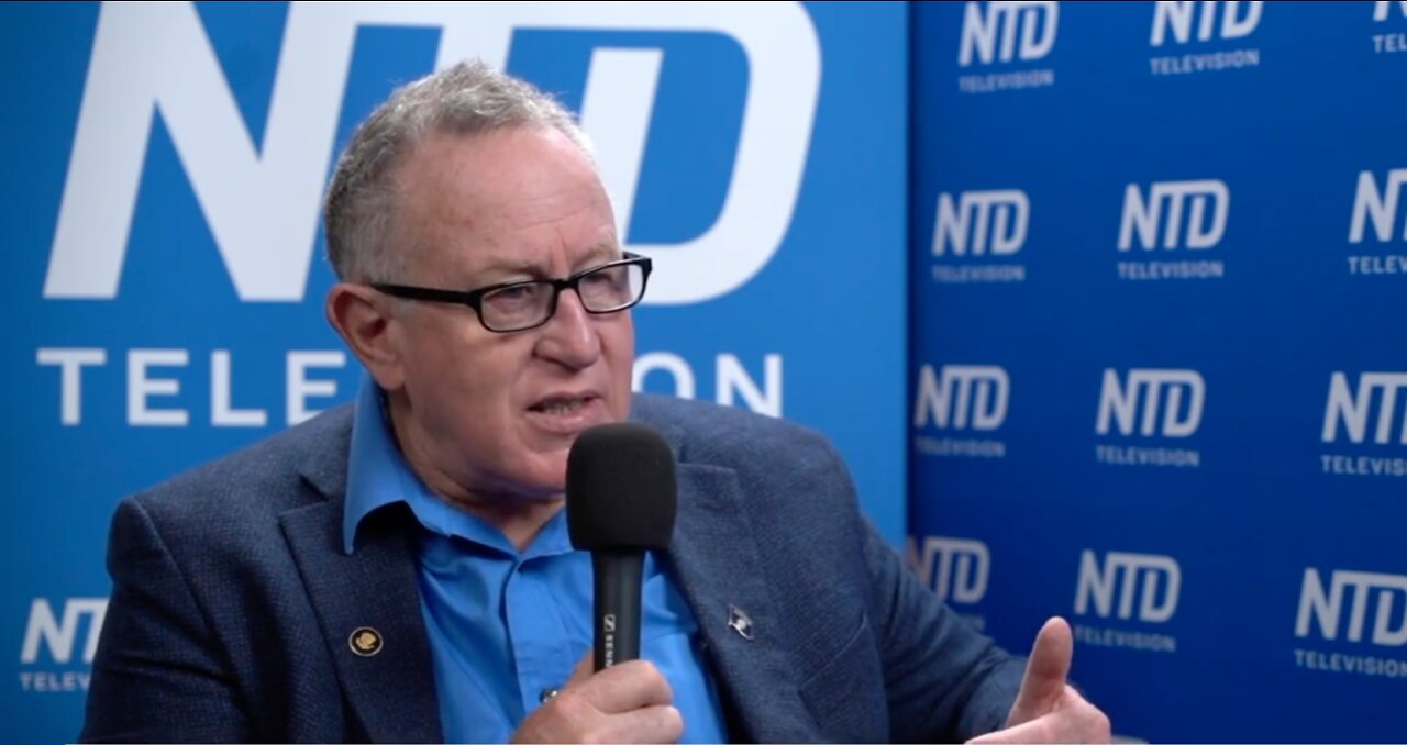 Trevor Loudon: Communism's Gradual Integration Into Society