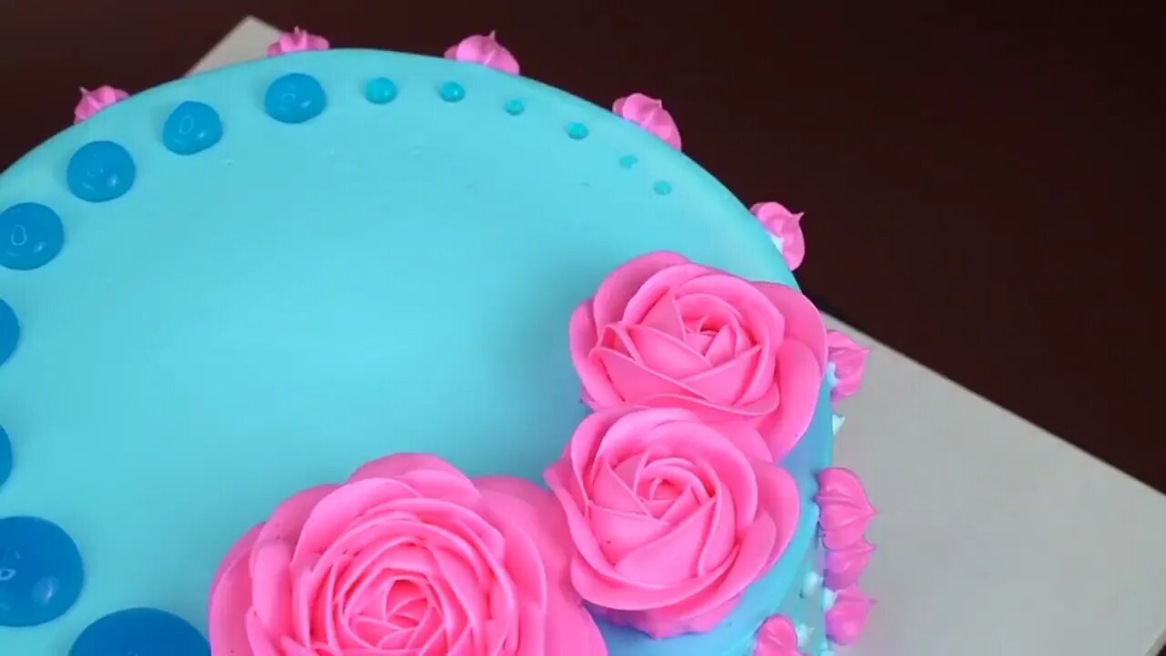 Indulgent Cake Decorating Ideas For Darling