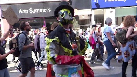 "Fear crashing, and not coming back....." : London Lockdown Protest 24th April 2021 - Part 5