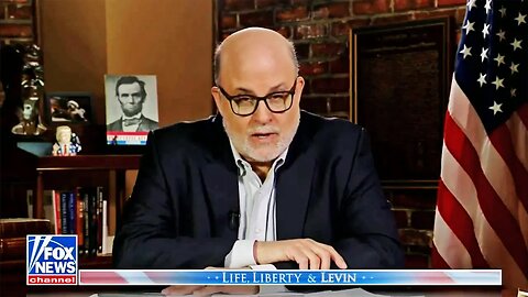 Fox host's bizarre, cringe rant about how great Fox News is