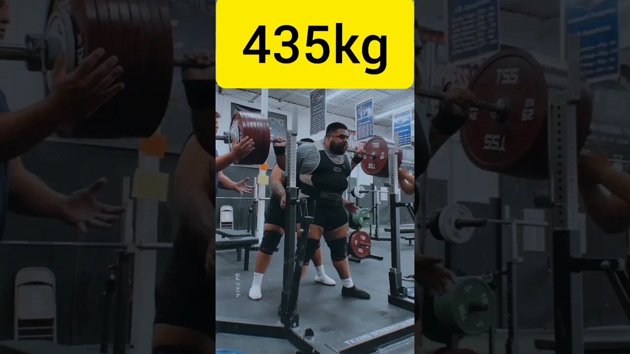 Agachamento de 435kg p/ 2reps de Jesus Olivares.