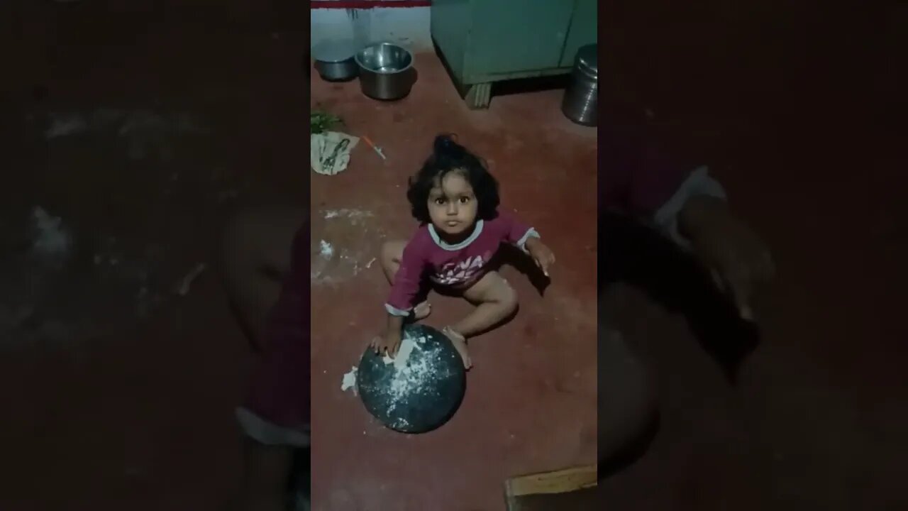 #shorts #viral #ytshorts baby making roti🤗😝
