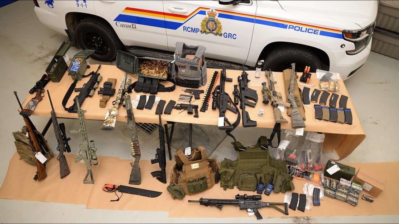 Canadian Coutts 4 Infamous "Guns Table" Photo Was Fake?