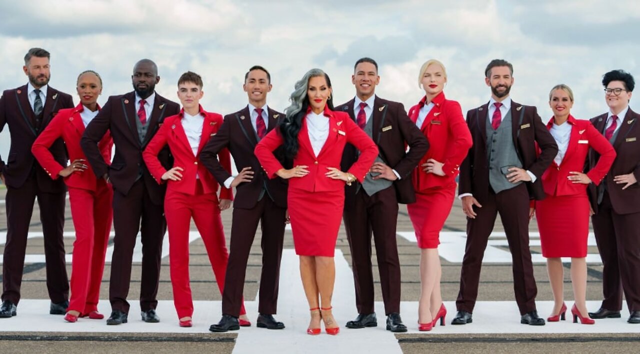 'Sexless' Stewardesses: Airline Axes Uniforms, Adds Trans-inclusion Policy