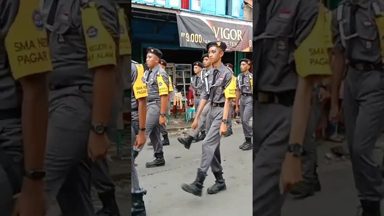 Layaknya Tentara. Peserta Lomba Gerak Jalan Antar SMA Sederajat di Pagar Alam Jadi Sorotan /HUTRI 77