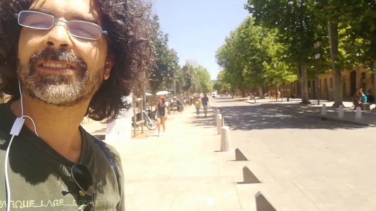 Aix en Provence: Passeando e conversando - Rotonde e Cours Mirabeau