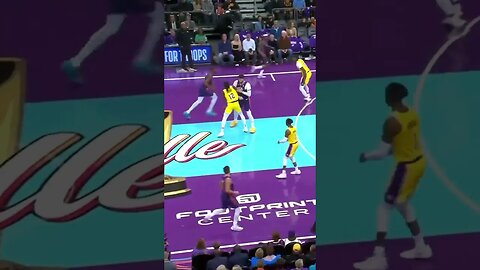 Lebron block 👑🔥🐐🤯 #shorts #lebronjames #viral