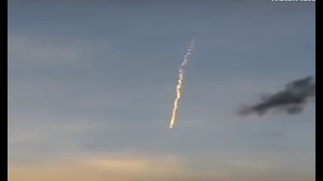 BOLA DE FUEGO CRUZA EL CIELO DE MEXICO