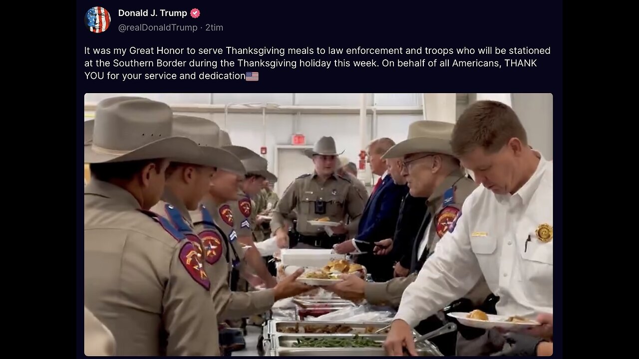 TRUMP❤️🇺🇸🥇🤳TAKE HISTORIC PHOTO WITH LAW ENFORCEMENT🤍👮♂️TEXAS TROOPERS💙🇺🇸📸👨🚀⭐️