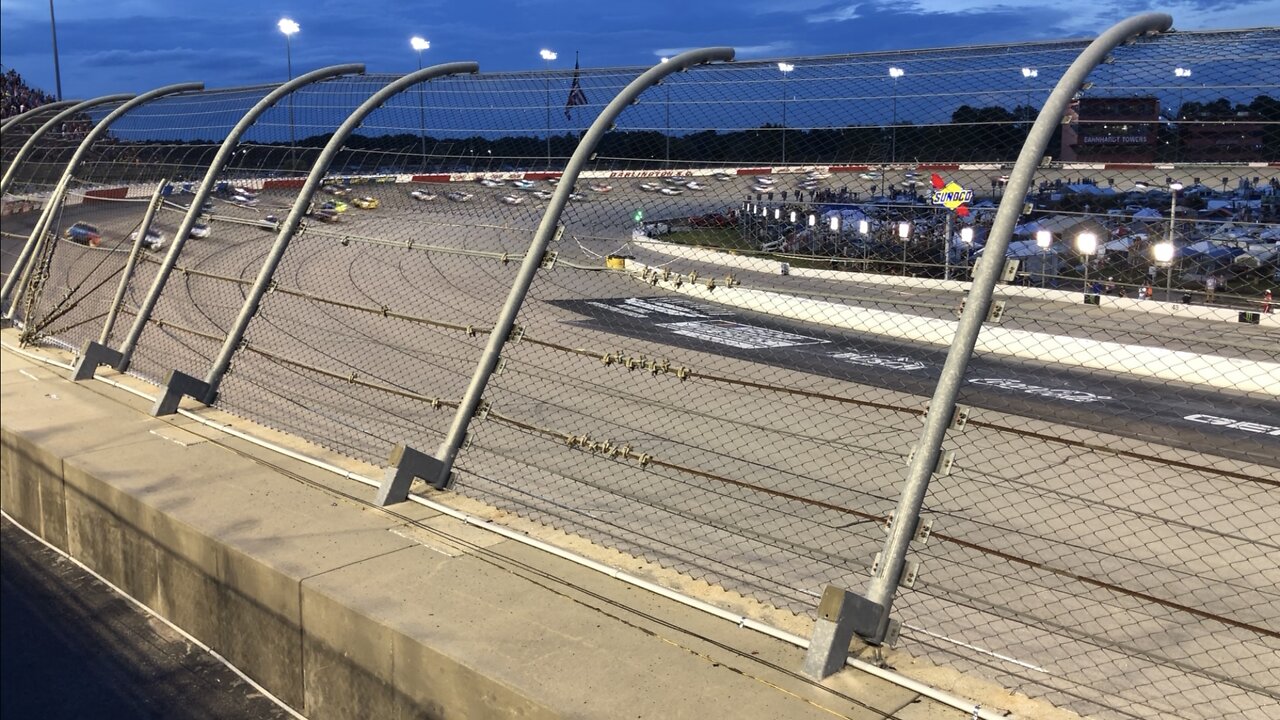 Darlington Raceway - Nascar Cookout Southern 500