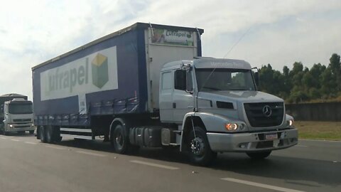 CARREATA A FAVOR DA ABERTURA DO COMÉRCIO..