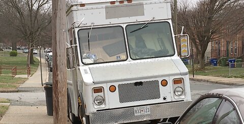 Convenience store trucks, resource for many in Baltimore community, told to leave