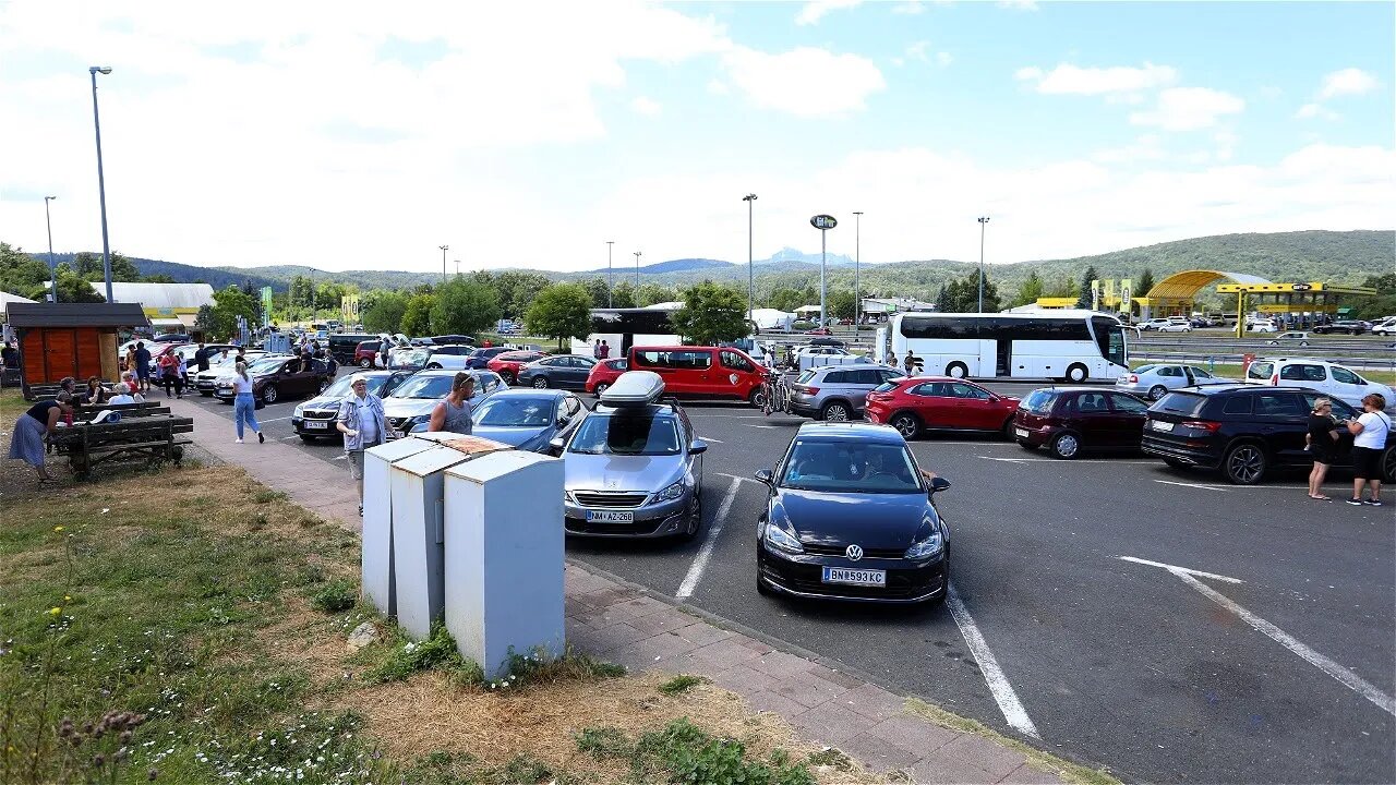 Odmorište Dobra na kojem je policija dala dozvolu da stanu navijači Hajduka