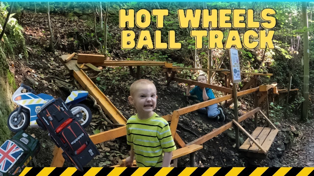 Ever Seen A Ball Maze Park? Got Some Cool Hot Wheels and Playmobil Cars to Try Out