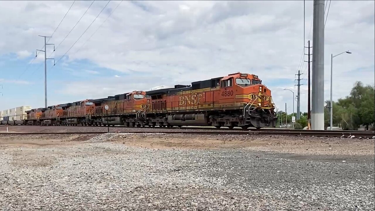 Railfanning the BNSF Phoenix Sub: All GE, All DC, All "Z" Peoria, AZ 9-22-2022