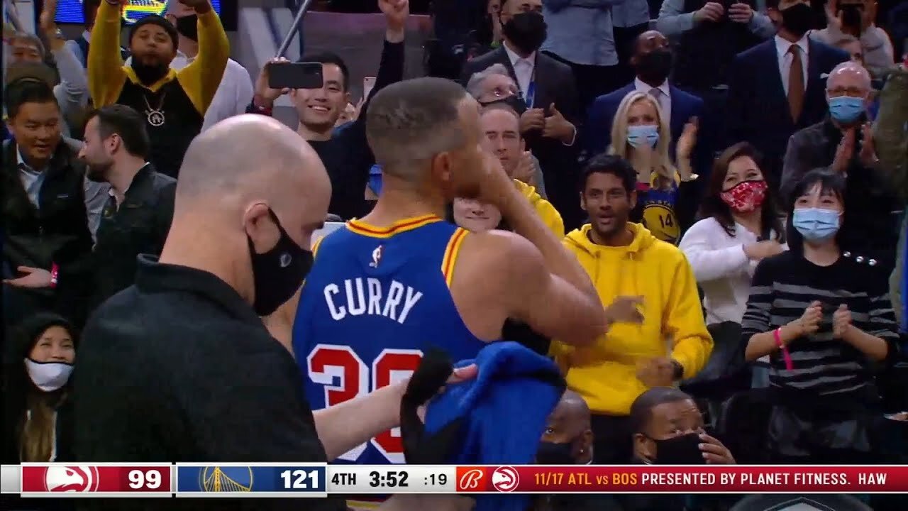 Stephen Curry scores his 50th point and Hawks Announcers are so salty