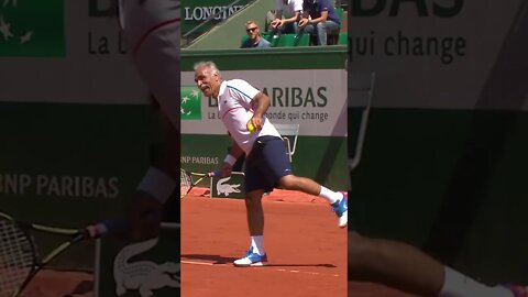 Bahrami showing off his Dance moves 🐐💎👑