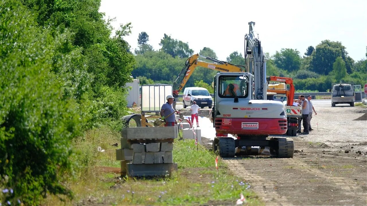 Tijekom radova na cesti u Kurilovcu radnici su pronašli dva projektila